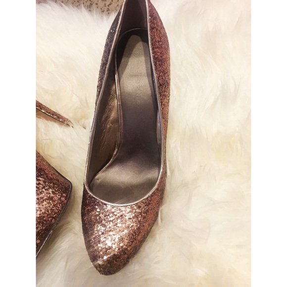 BCBG: Bronze glittery heels - Picture 2 of 3